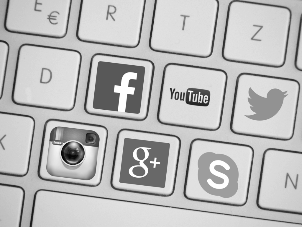 Media społecznościowe dla małych firm – 8 trików social media